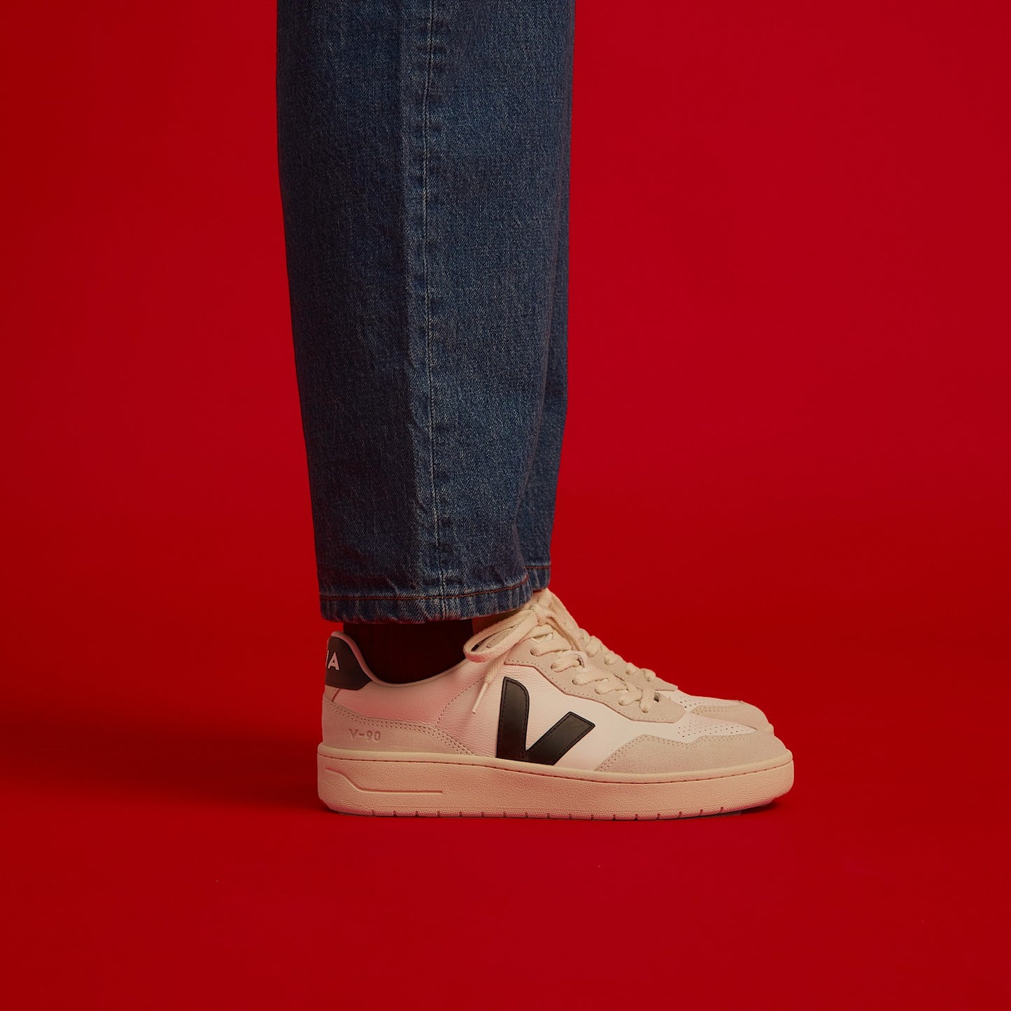 V-90 LEATHER WHITE BLACK - VEJA US