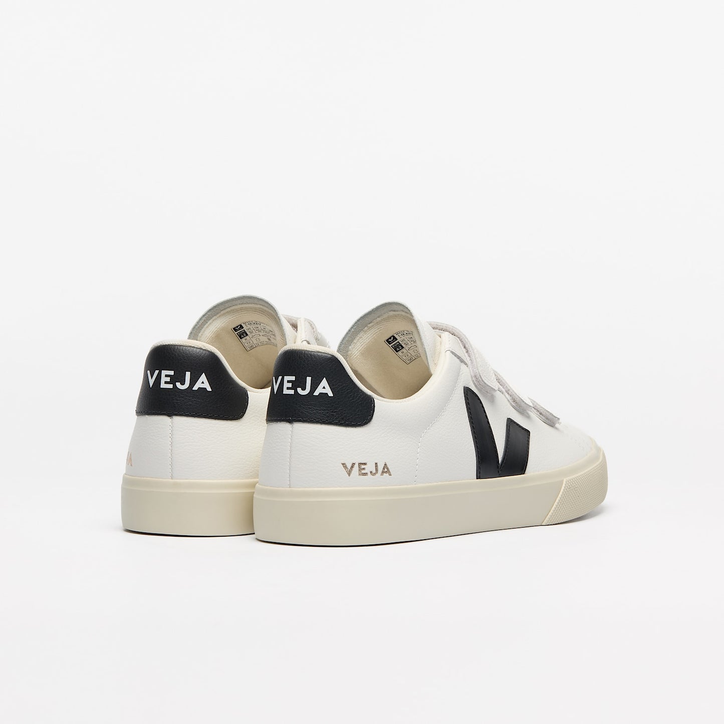 RECIFE LEATHER WHITE BLACK - VEJA NEAR ME