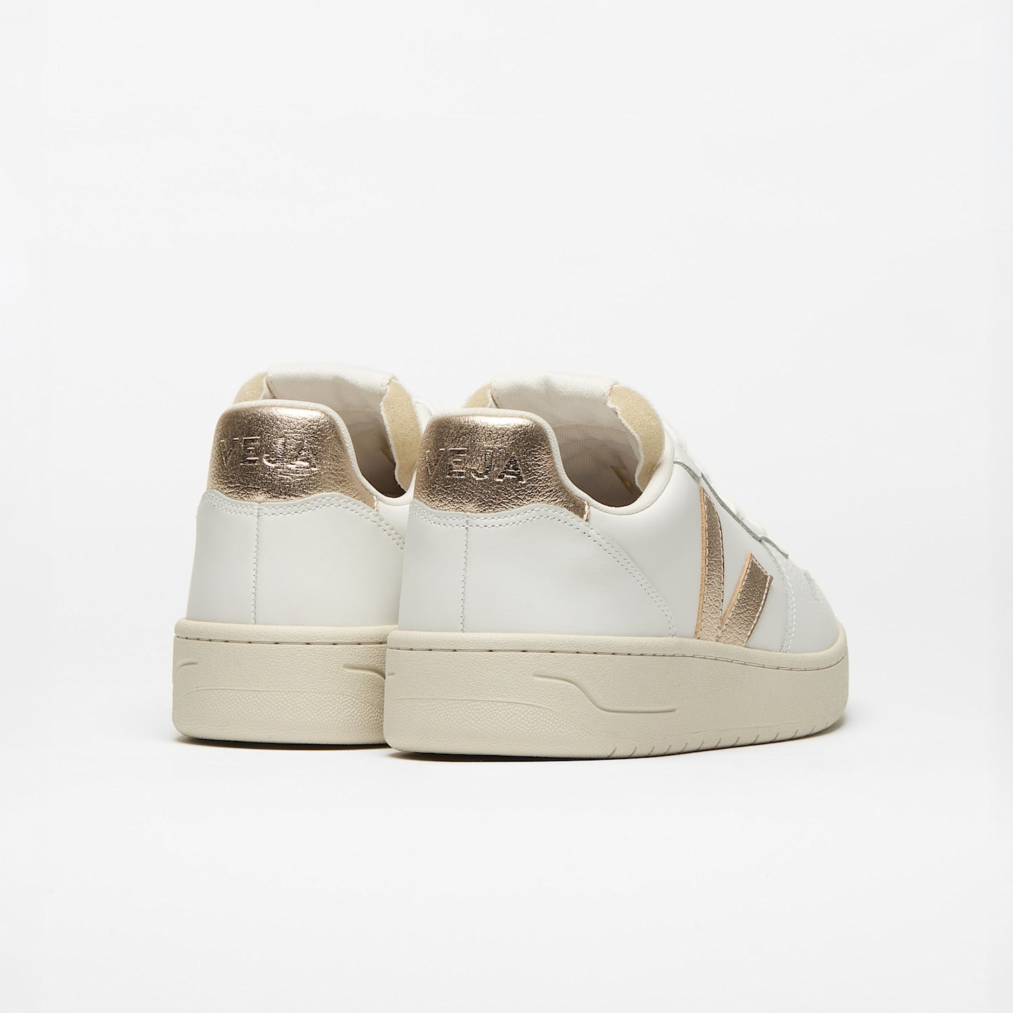 V-10 LEATHER WHITE PLATINE - VEJA NEAR ME