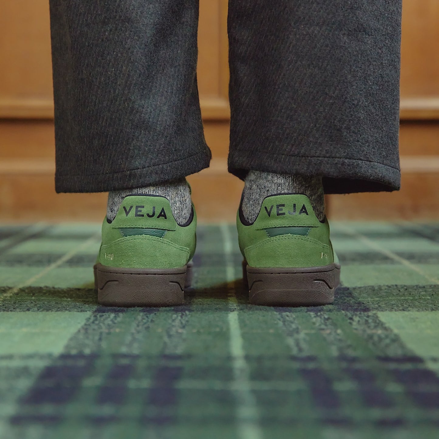 V-90 SUEDE FULL MILITAR EAGLE - VEJA ONLINE