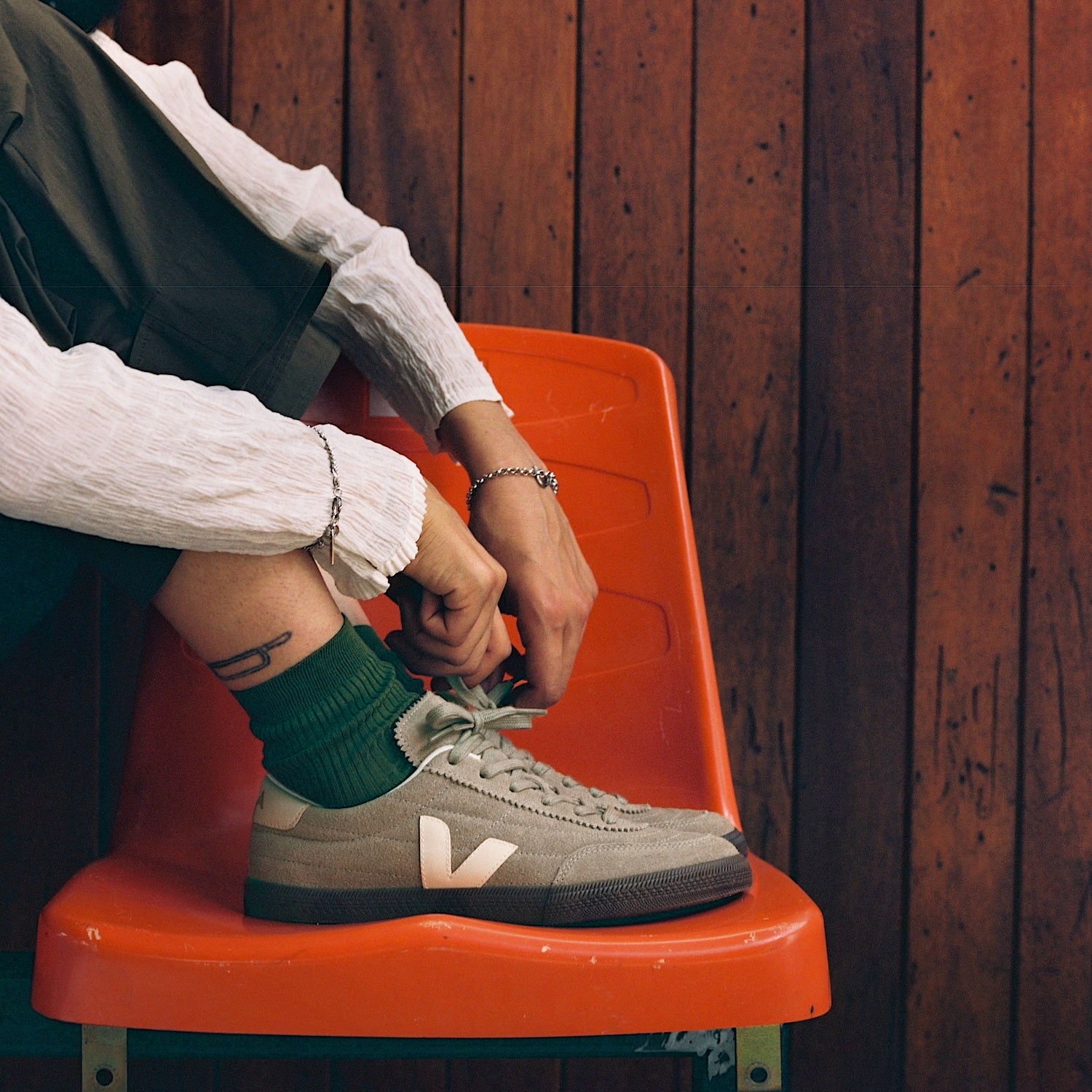 PANENKA SUEDE TAUPE PIERRE BARK - VEJA DISCOUNT