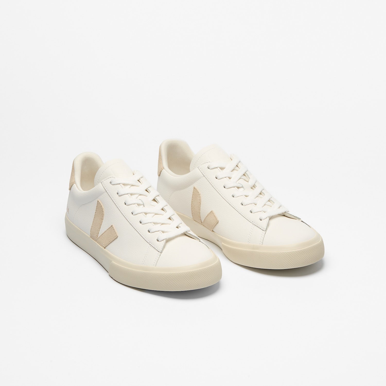 CAMPO LEATHER WHITE ALMOND - VEJA DISCOUNT