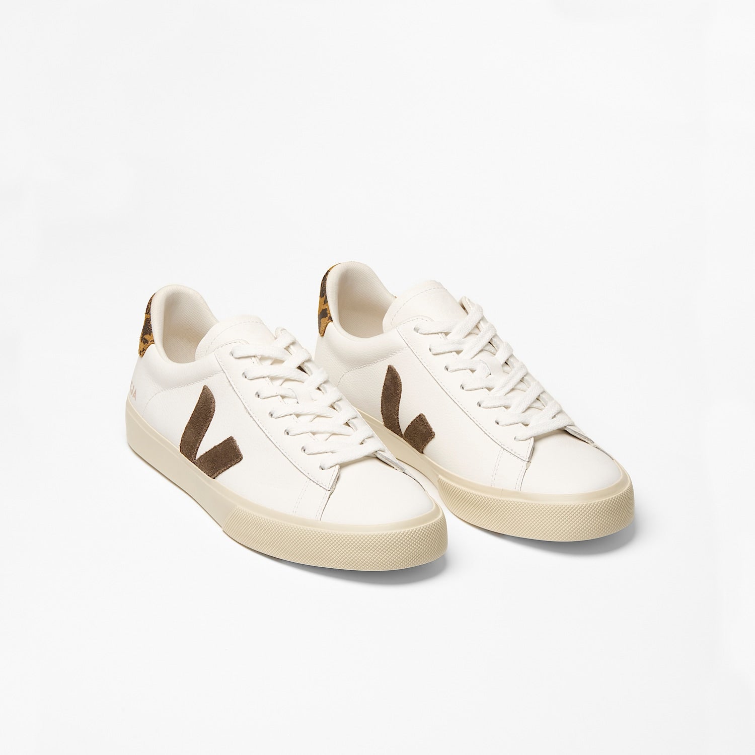 CAMPO LEATHER WHITE CAMEL WILD COUNTRY - VEJA NEAR ME