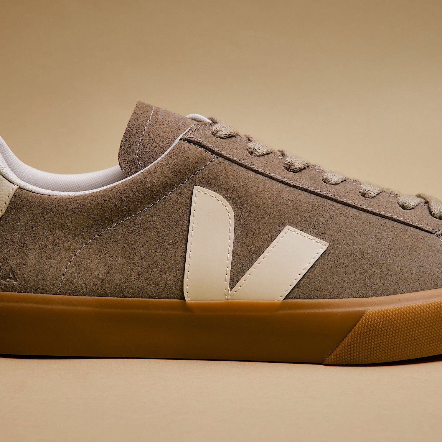 CAMPO SUEDE TAUPE PIERRE NATURAL - VEJA ONLINE