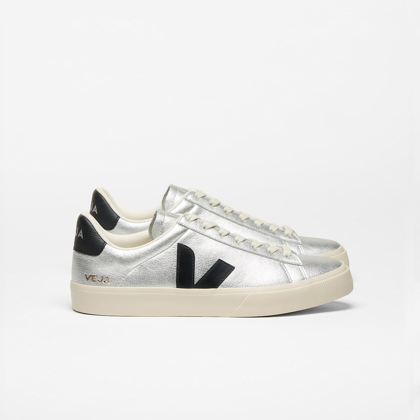 CAMPO LEATHER SILVER BLACK - VEJA SALE