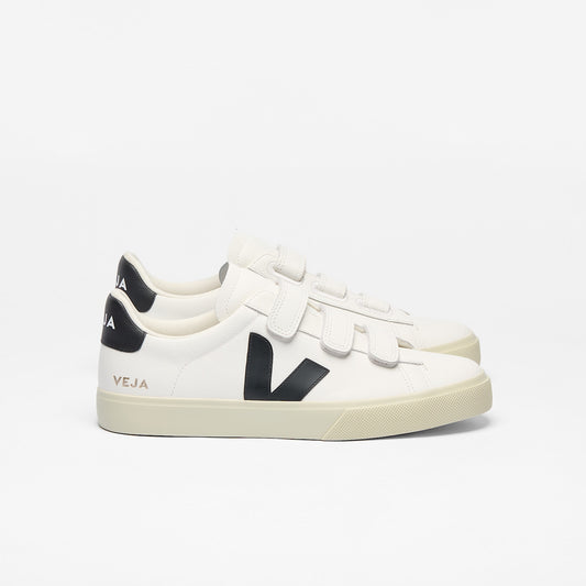 RECIFE LEATHER WHITE BLACK - VEJA NEAR ME