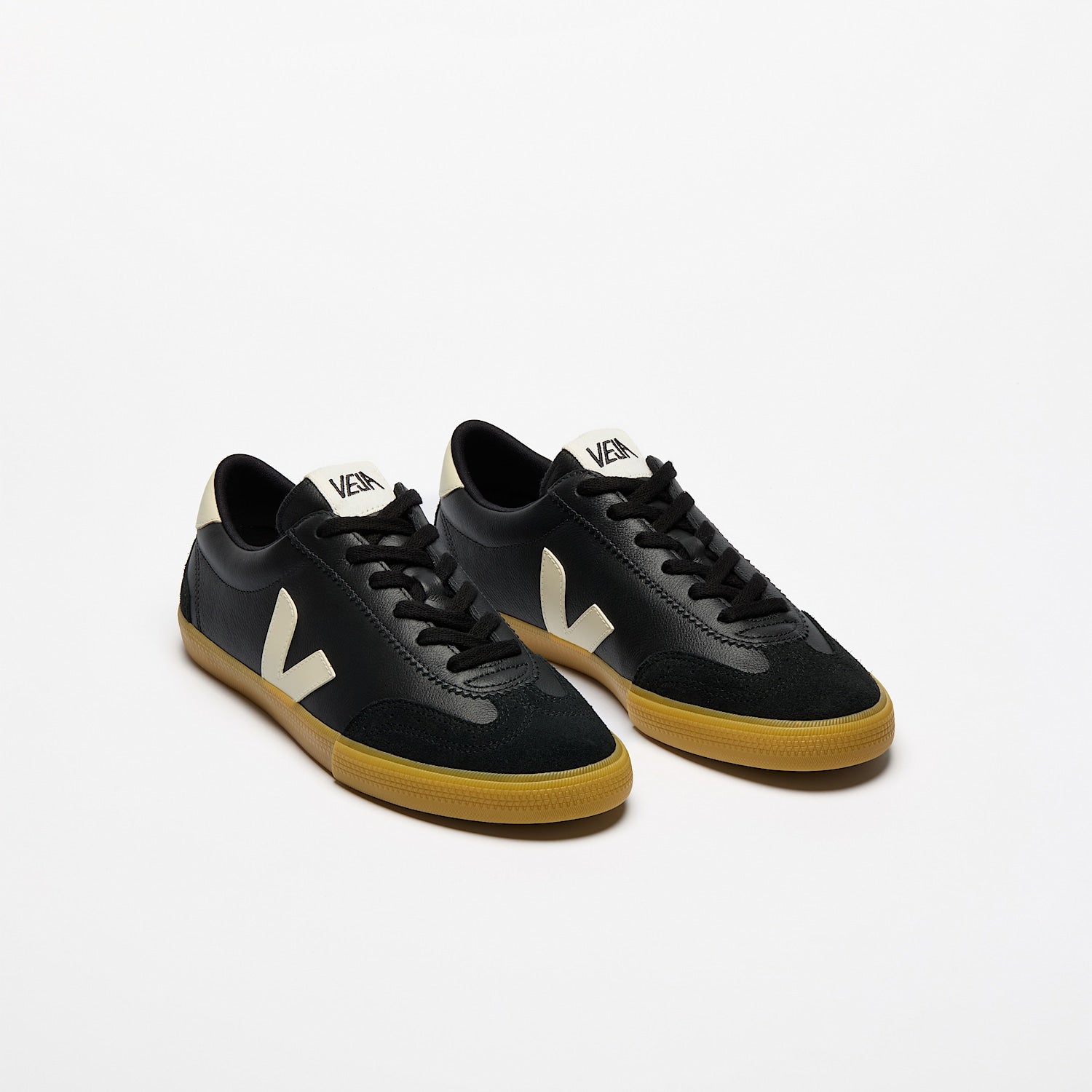 VOLLEY LEATHER BLACK PIERRE - VEJA ONLINE