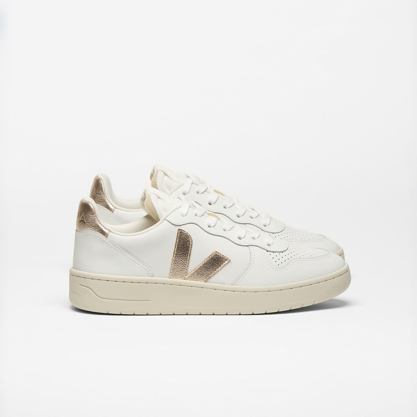 V-10 LEATHER WHITE PLATINE - VEJA NEAR ME
