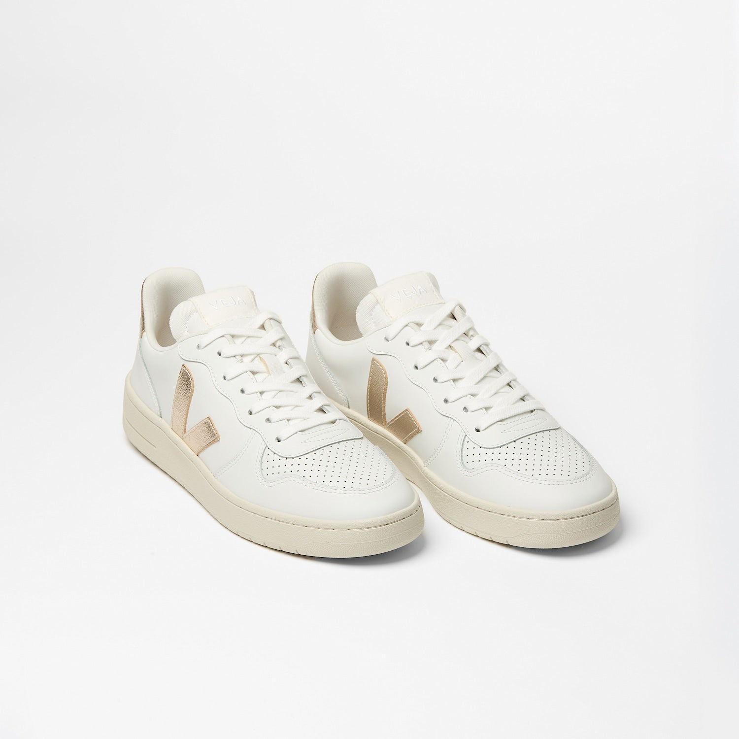 V-10 LEATHER WHITE PLATINE - VEJA NEAR ME