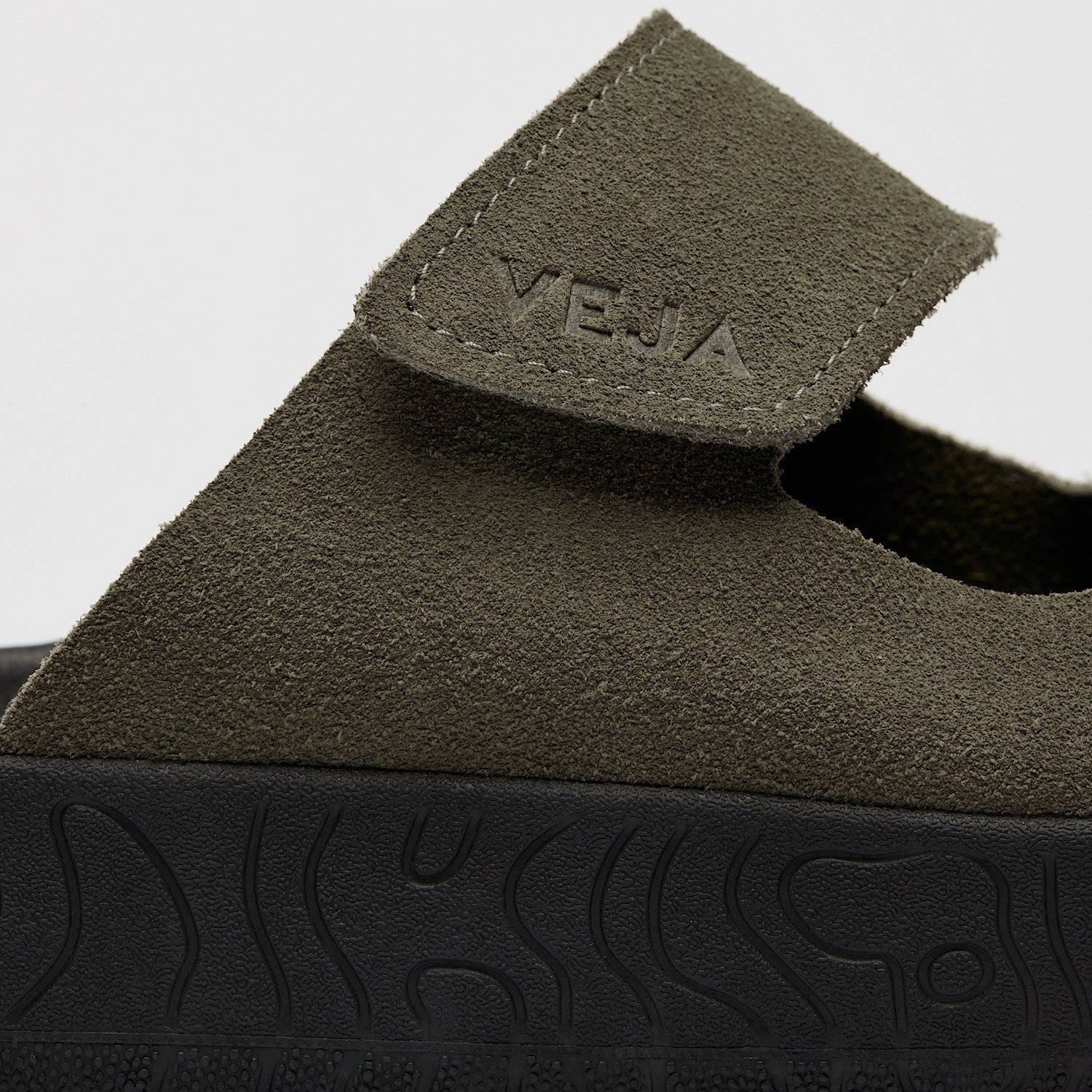 ETNA SUEDE KAKI BLACK - VEJA US