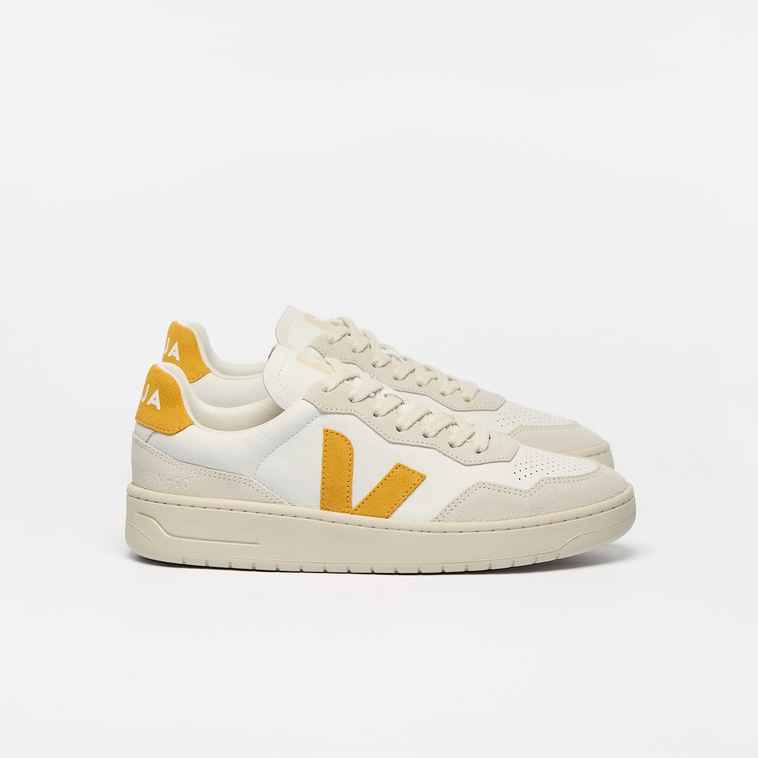 V-90 LEATHER WHITE SAFRAN - VEJA ONLINE