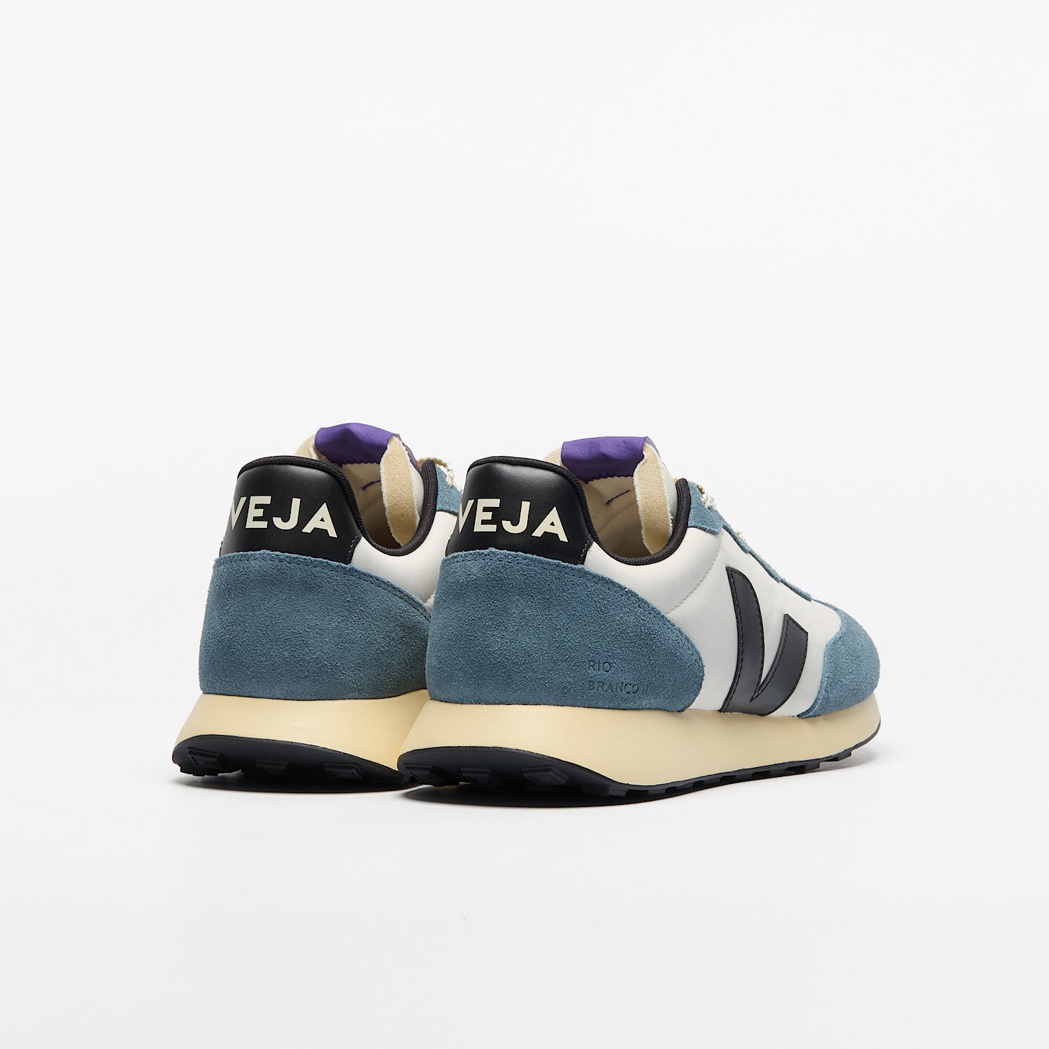 RIO BRANCO II NOLYN NATURAL BLACK CALIFORNIA - VEJA ON SALE