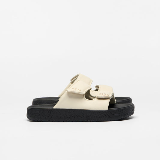 ETNA BOLD LEATHER CASHEW - VEJA SALE