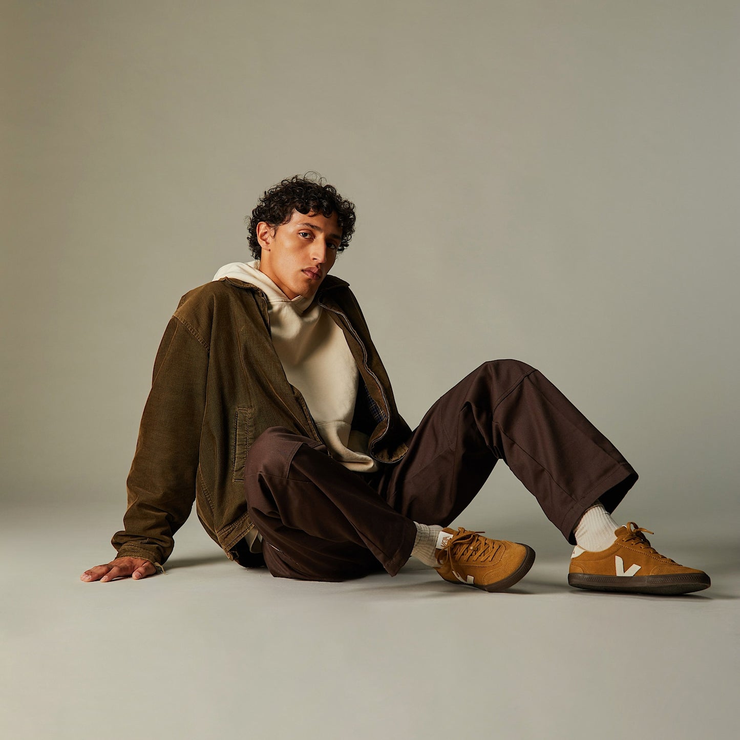 VOLLEY SUEDE TENT NATURAL EAGLE - VEJA SALE