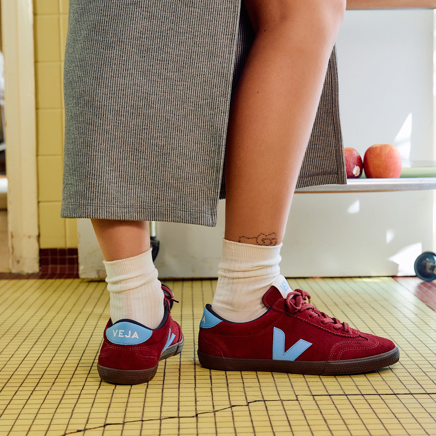 VOLLEY SUEDE GRENAT AQUA EAGLE - VEJA DISCOUNT