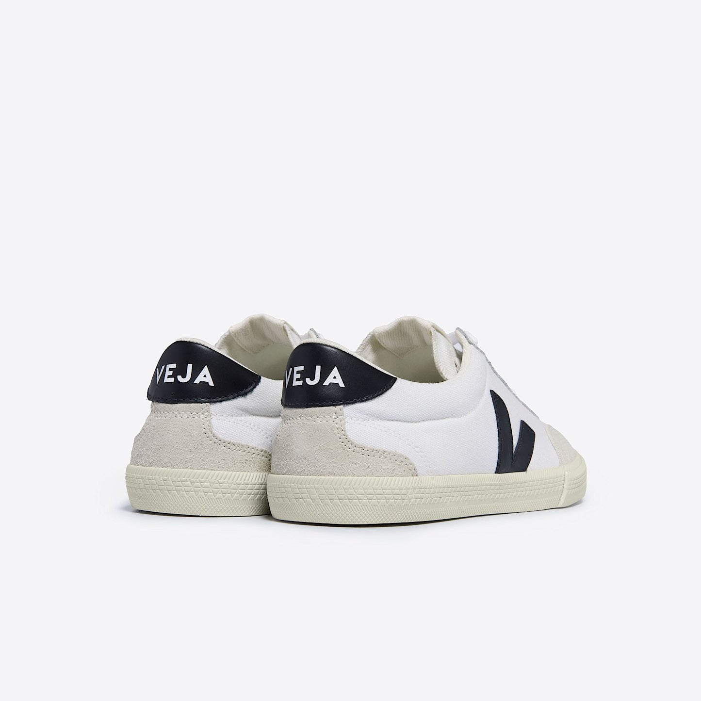 VOLLEY CANVAS WHITE BLACK - VEJA ON SALE