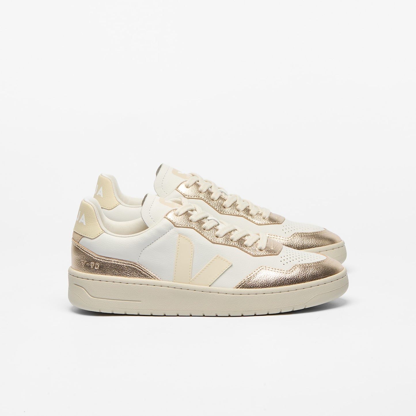 V-90 LEATHER WHITE CALCAIRE PLATINE - VEJA SALE