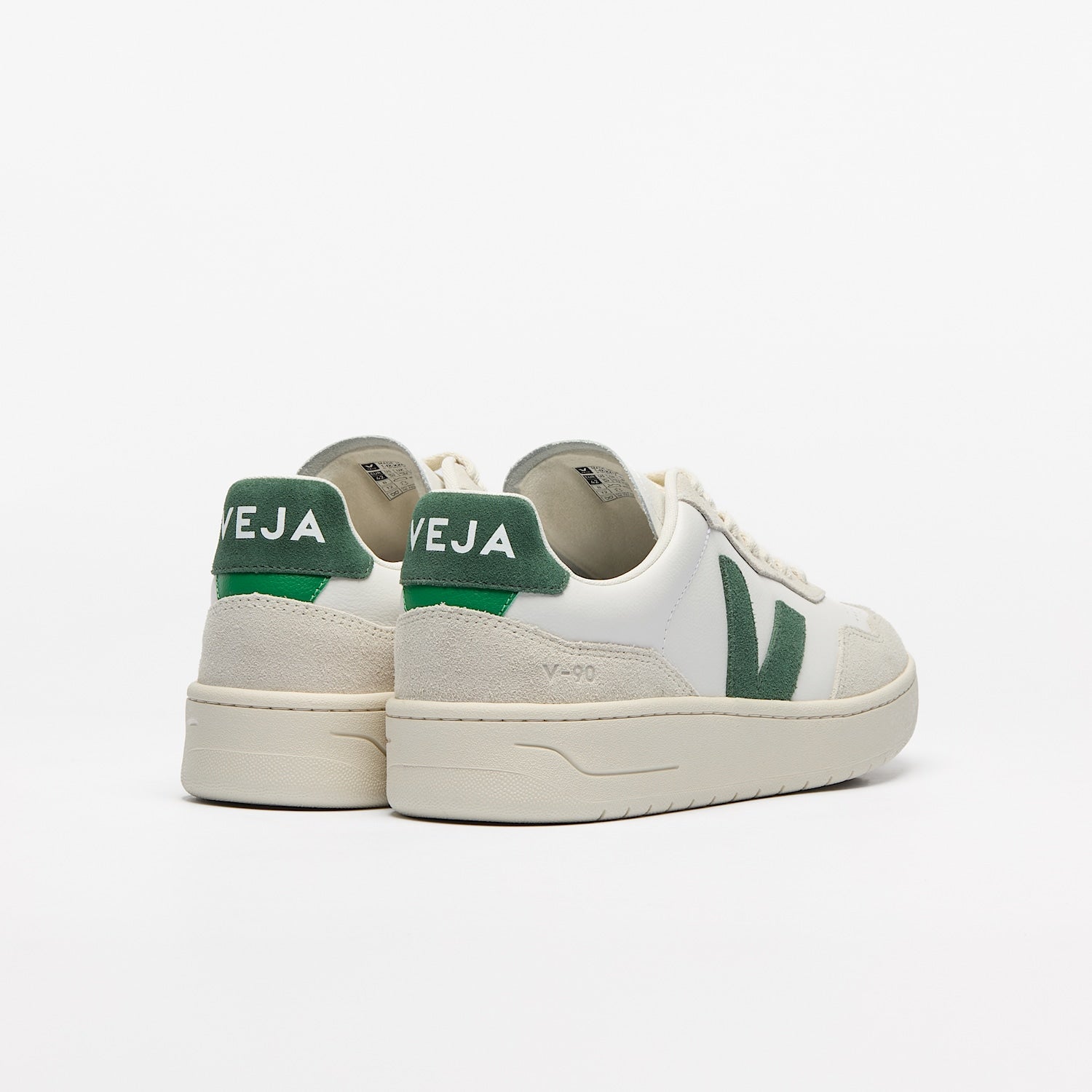 V-90 LEATHER WHITE CYPRUS - VEJA FOR SALE