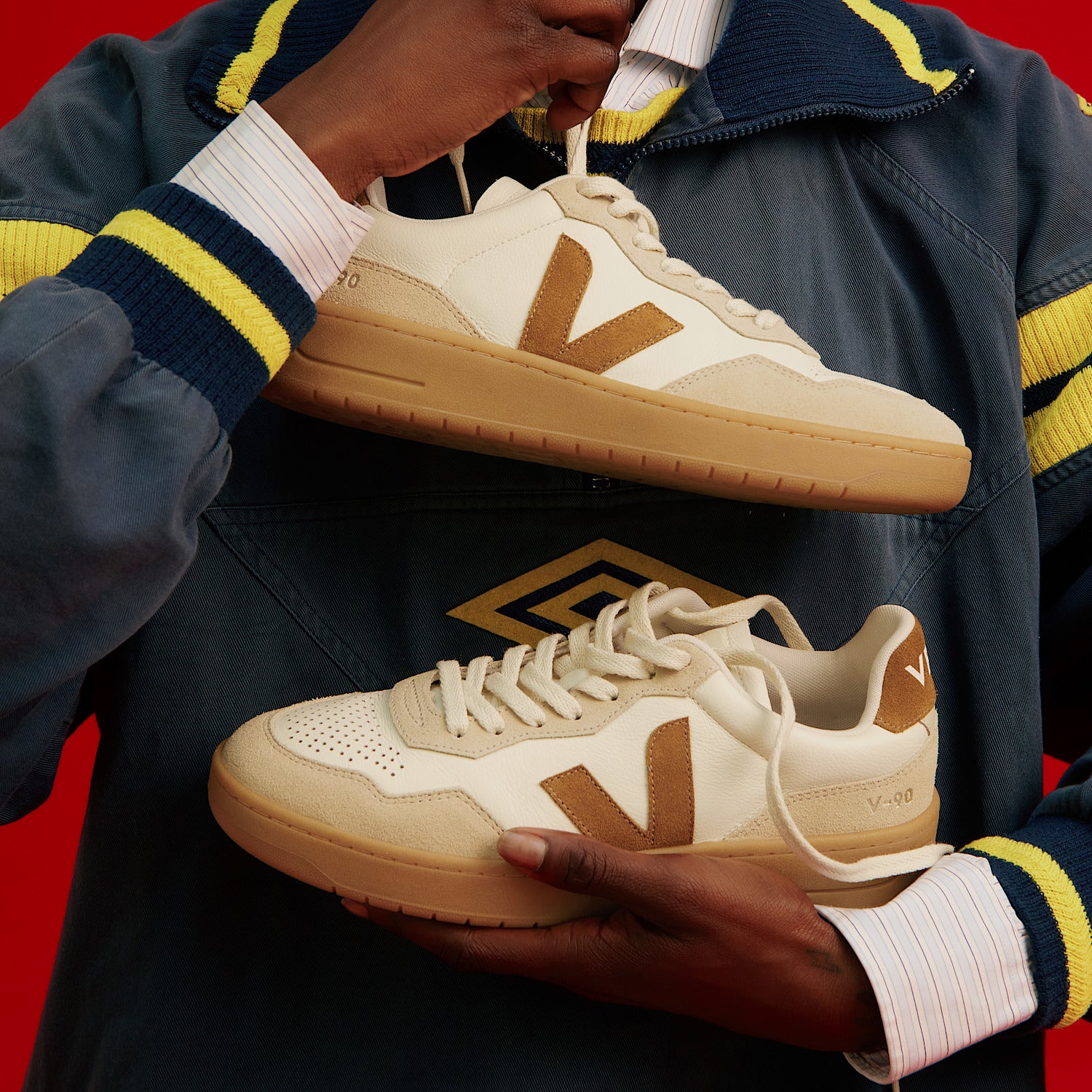 V-90 LEATHER PURE CAMEL ALMOND NATURAL - VEJA US