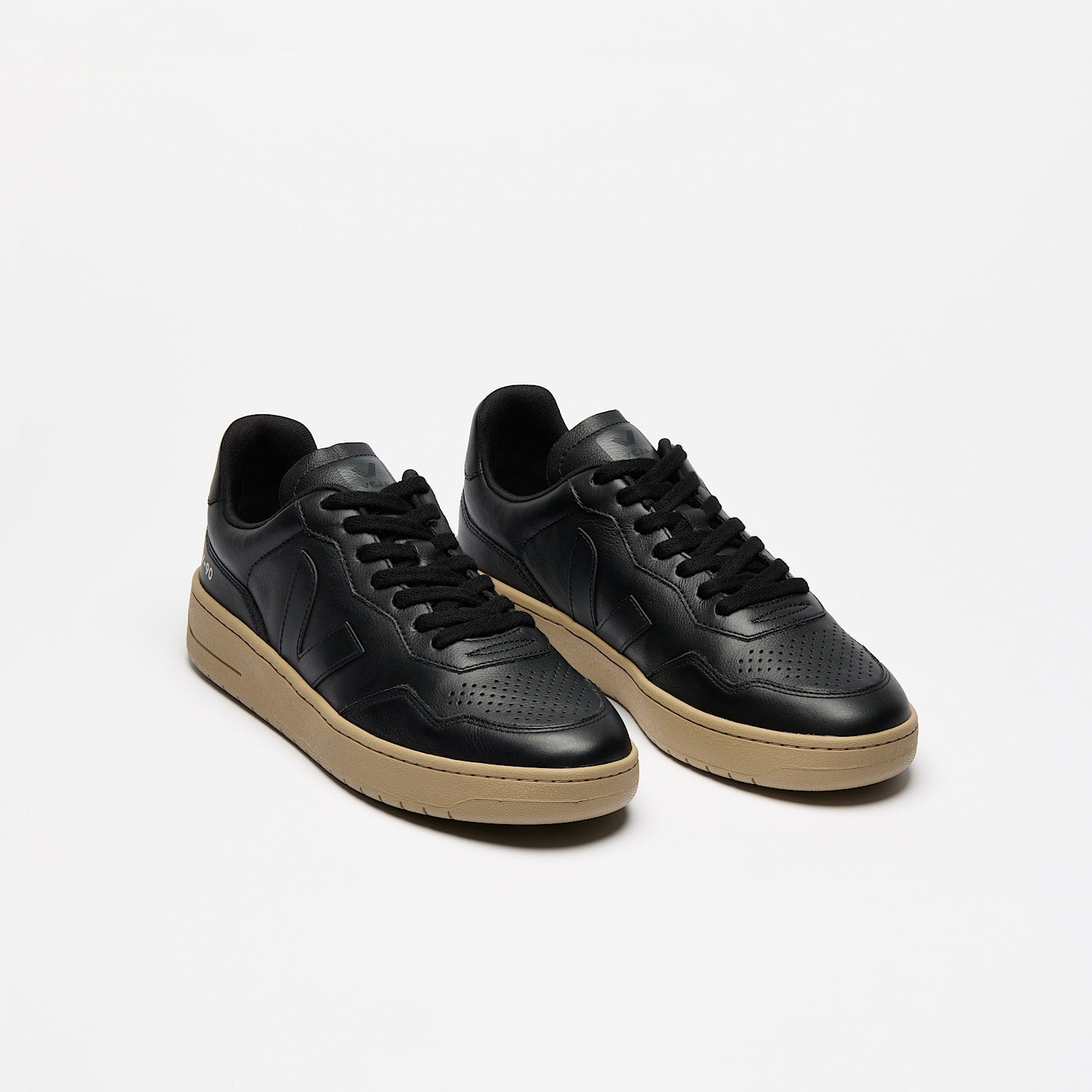 V-90 LEATHER BLACK DUNE - VEJA FOR SALE