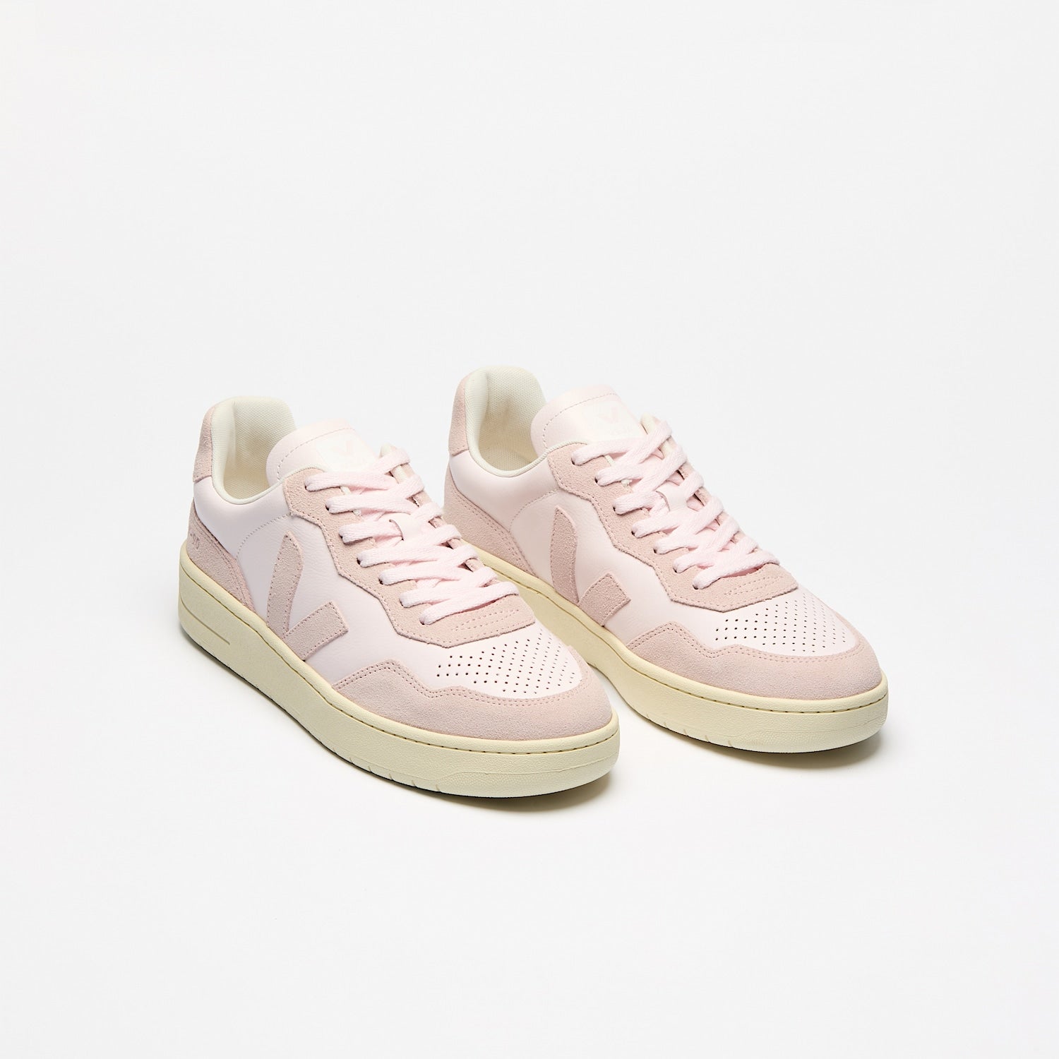 V-90 LEATHER LASSI PETALE - VEJA ON SALE
