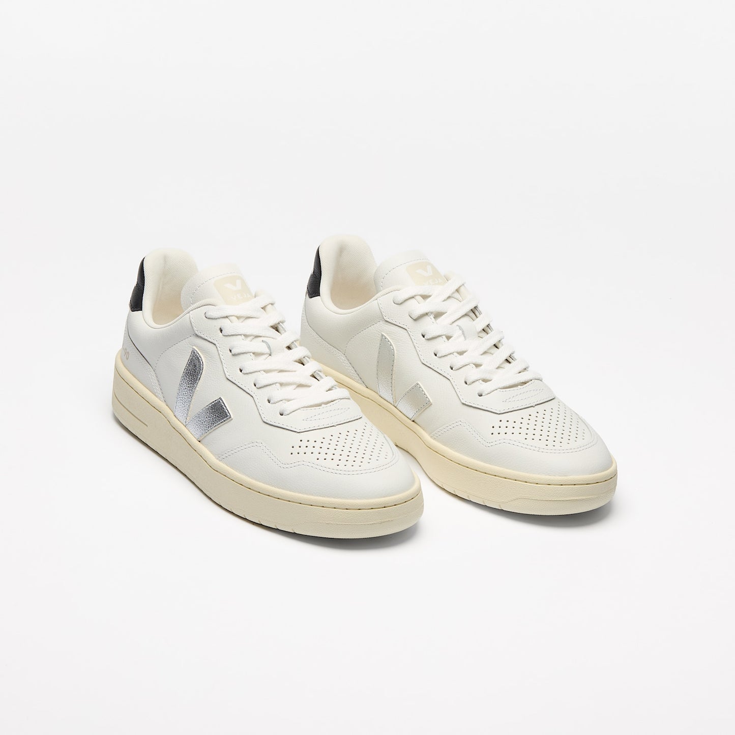 V-90 LEATHER WHITE SILVER BLACK - VEJA US