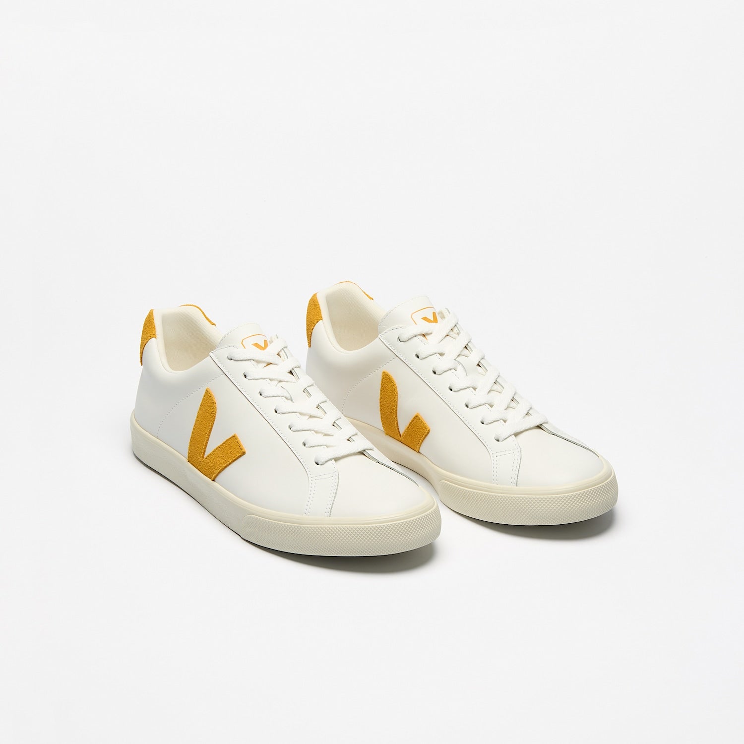 ESPLAR LEATHER WHITE SAFRAN - VEJA NEAR ME