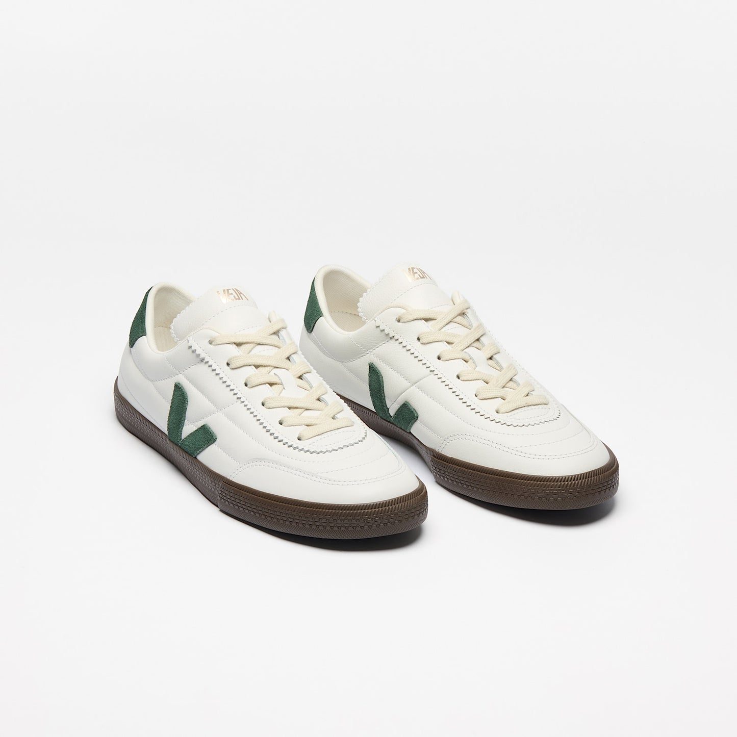 PANENKA LEATHER WHITE CYPRUS EAGLE - VEJA DISCOUNT