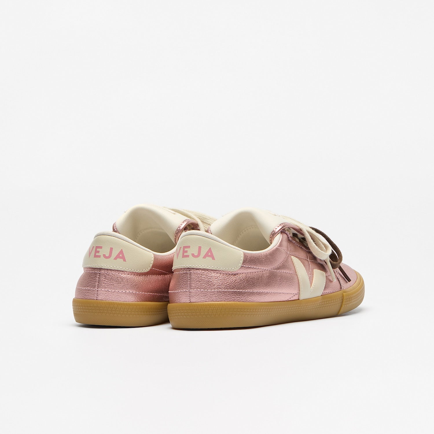 PANENKA LEATHER VEJA X MAGLIANO NACRE - VEJA US