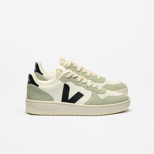 V-10 LEATHER PURE BLACK CLAY - VEJA NEAR ME