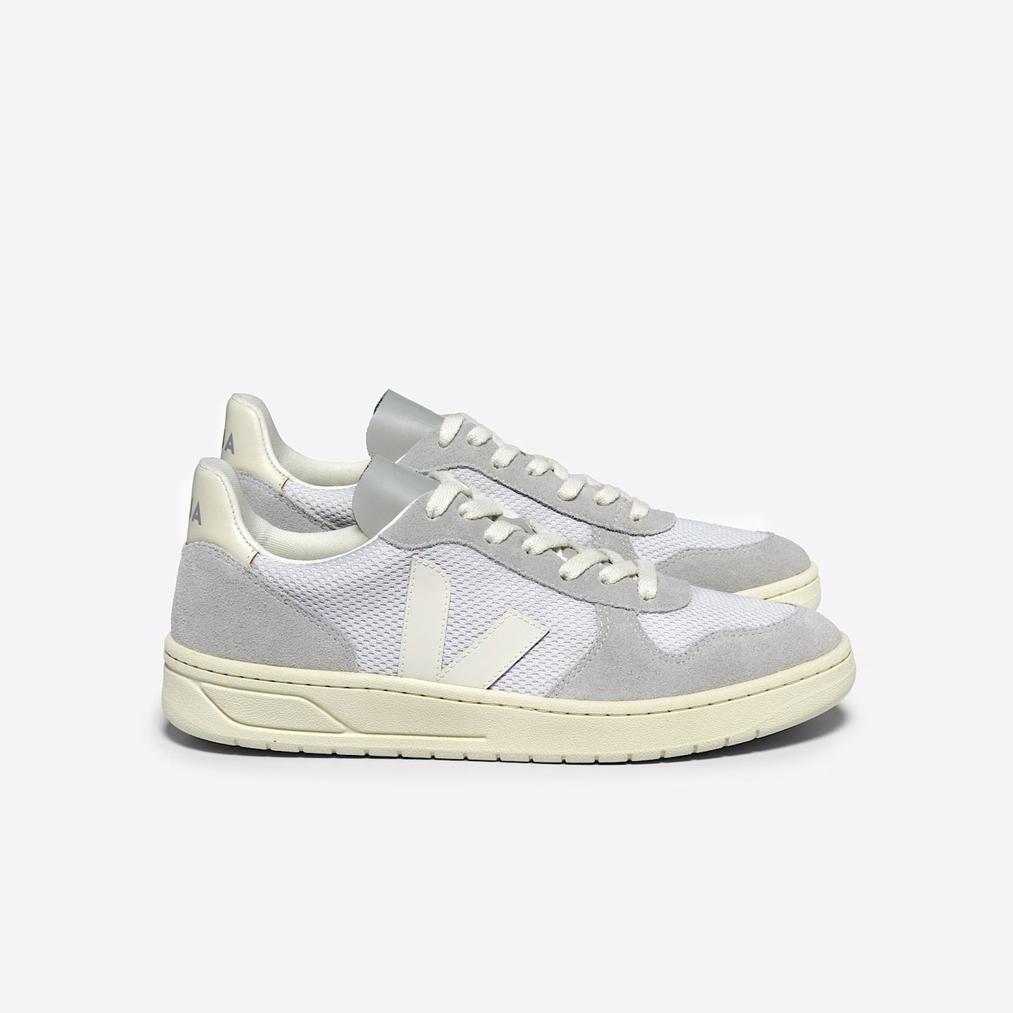 V-10 ALVEOMESH LIGHT GREY PIERRE - VEJA SALE
