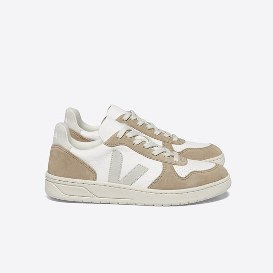V-10 LEATHER WHITE NATURAL SAHARA - VEJA FOR SALE