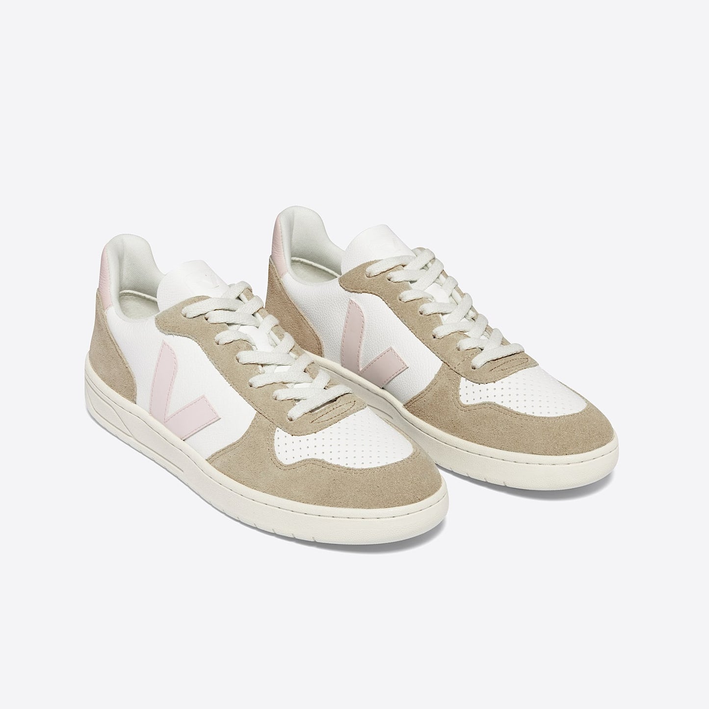 V-10 LEATHER WHITE PETALE SAHARA - VEJA ON SALE