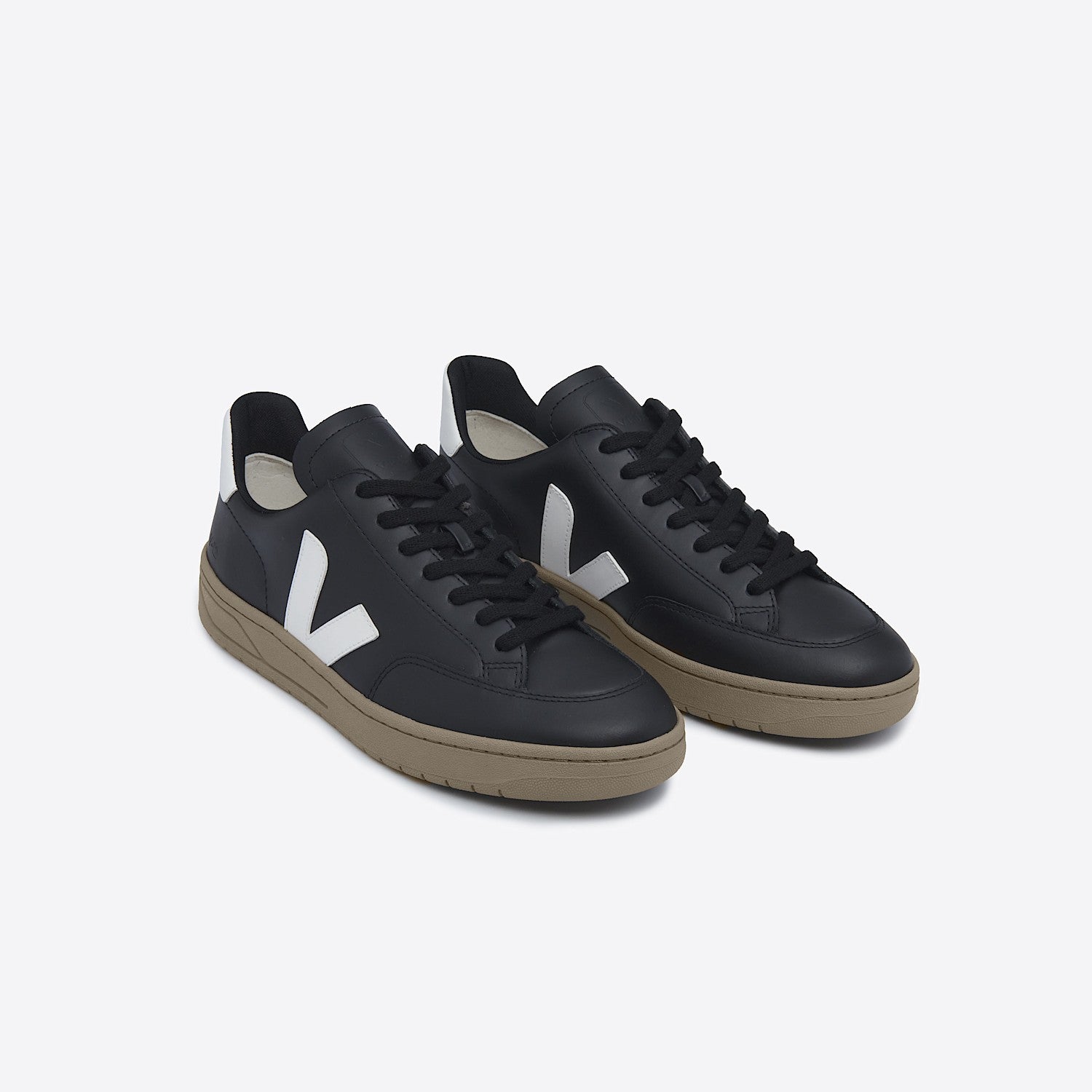 V-12 LEATHER BLACK DUNE - VEJA DISCOUNT