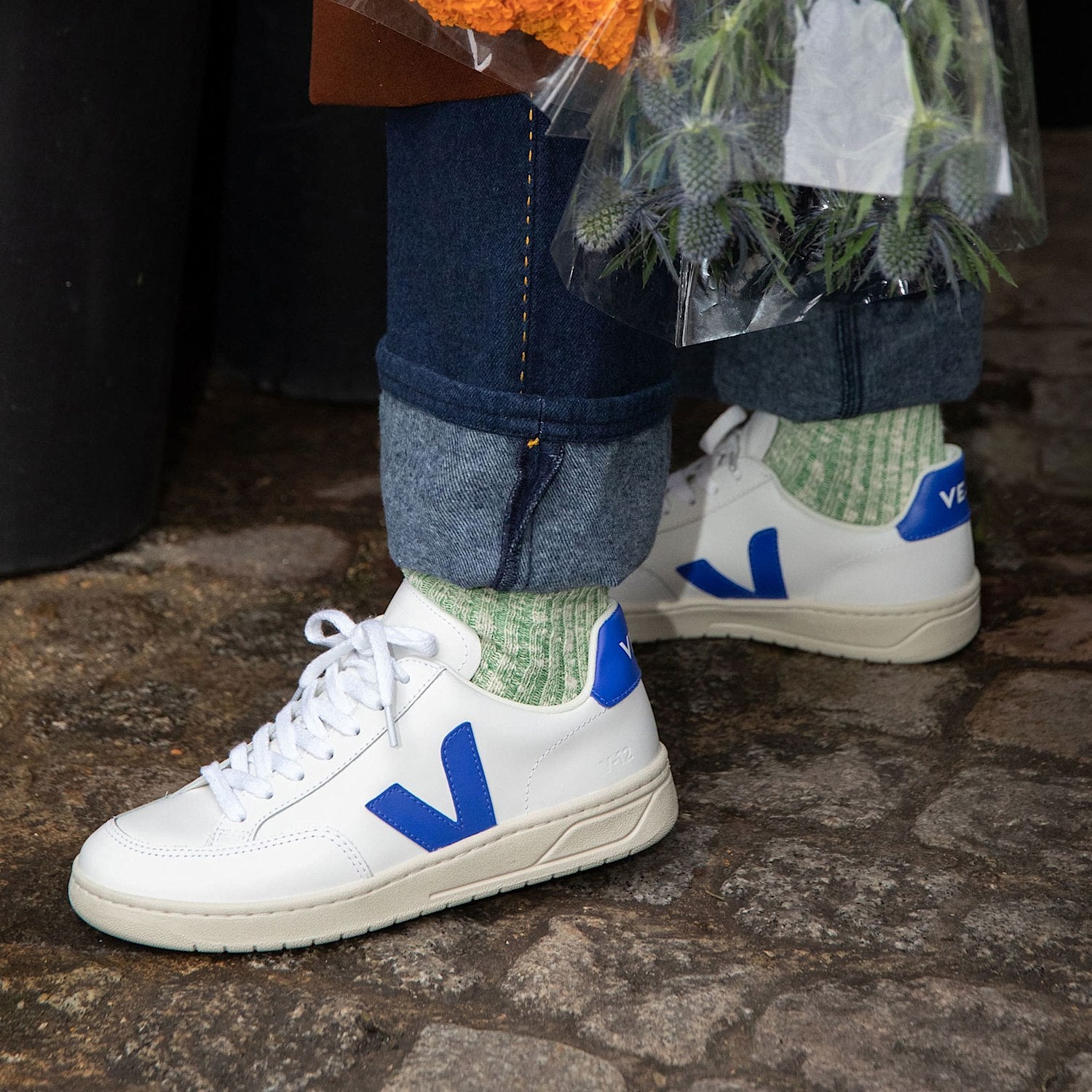 V-12 LEATHER WHITE PAROS - VEJA NEAR ME