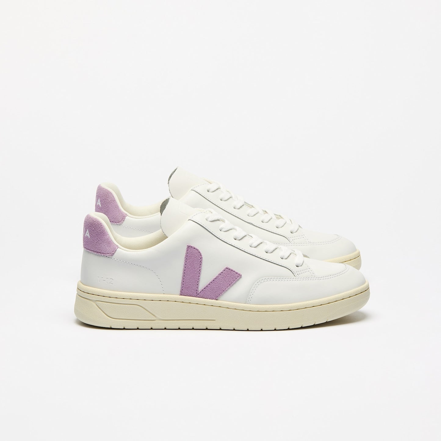 V-12 LEATHER WHITE ORCHID - VEJA ONLINE