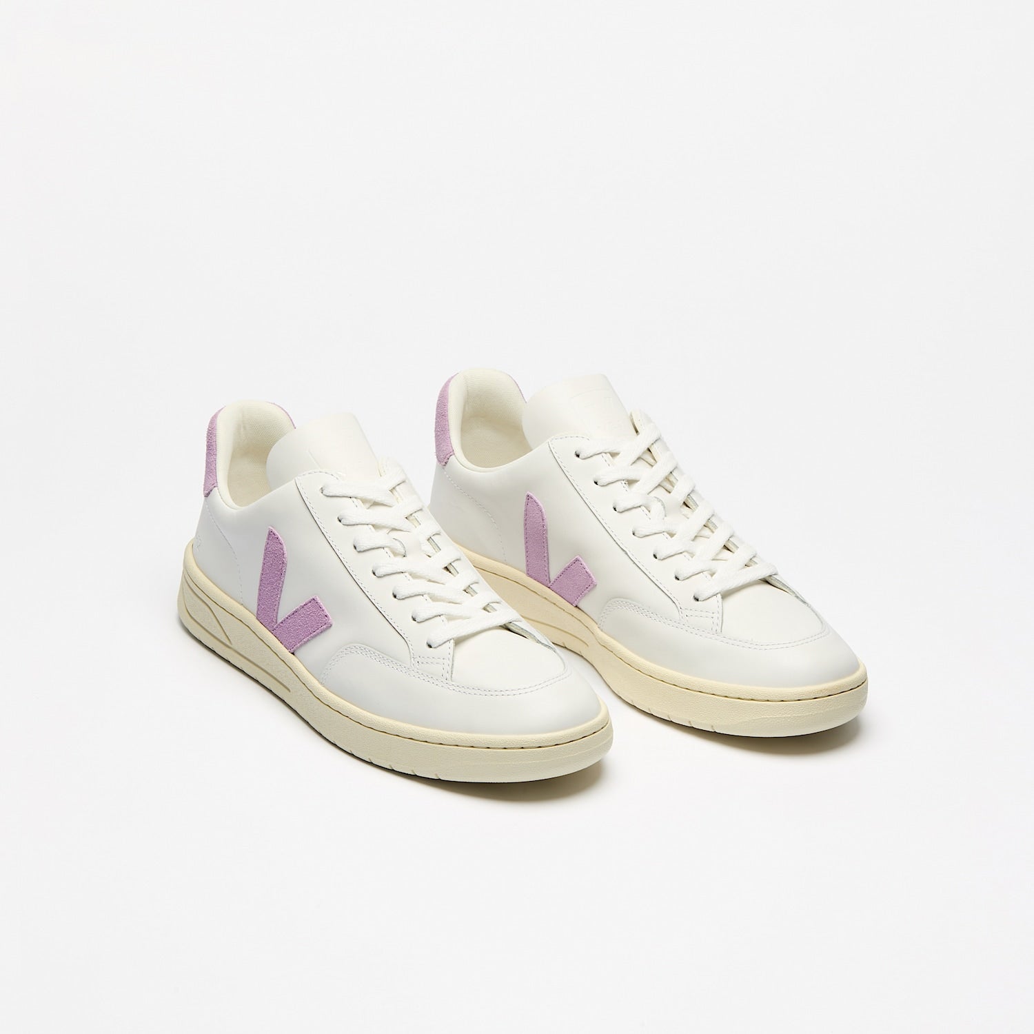 V-12 LEATHER WHITE ORCHID - VEJA ONLINE