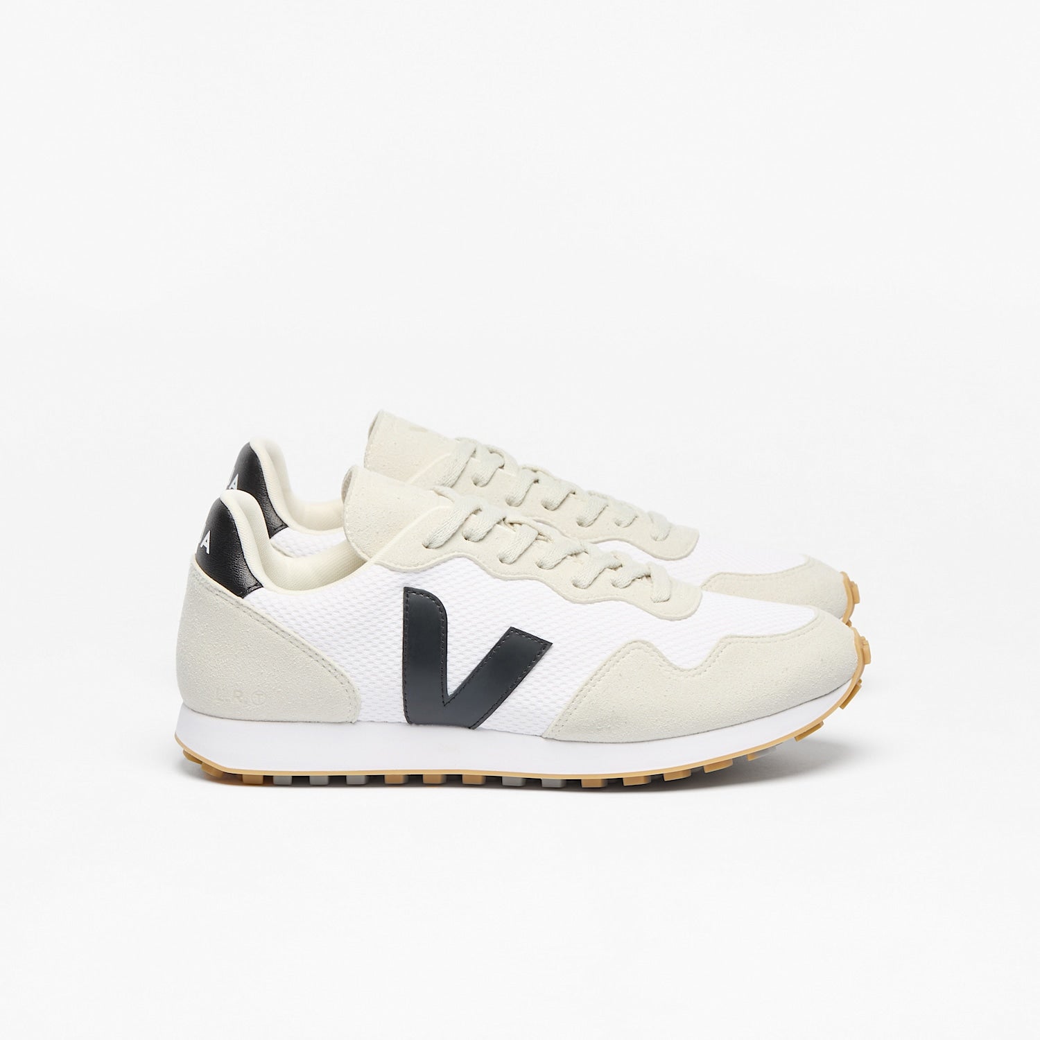 SDU ALVEOMESH WHITE BLACK PIERRE - VEJA ONLINE