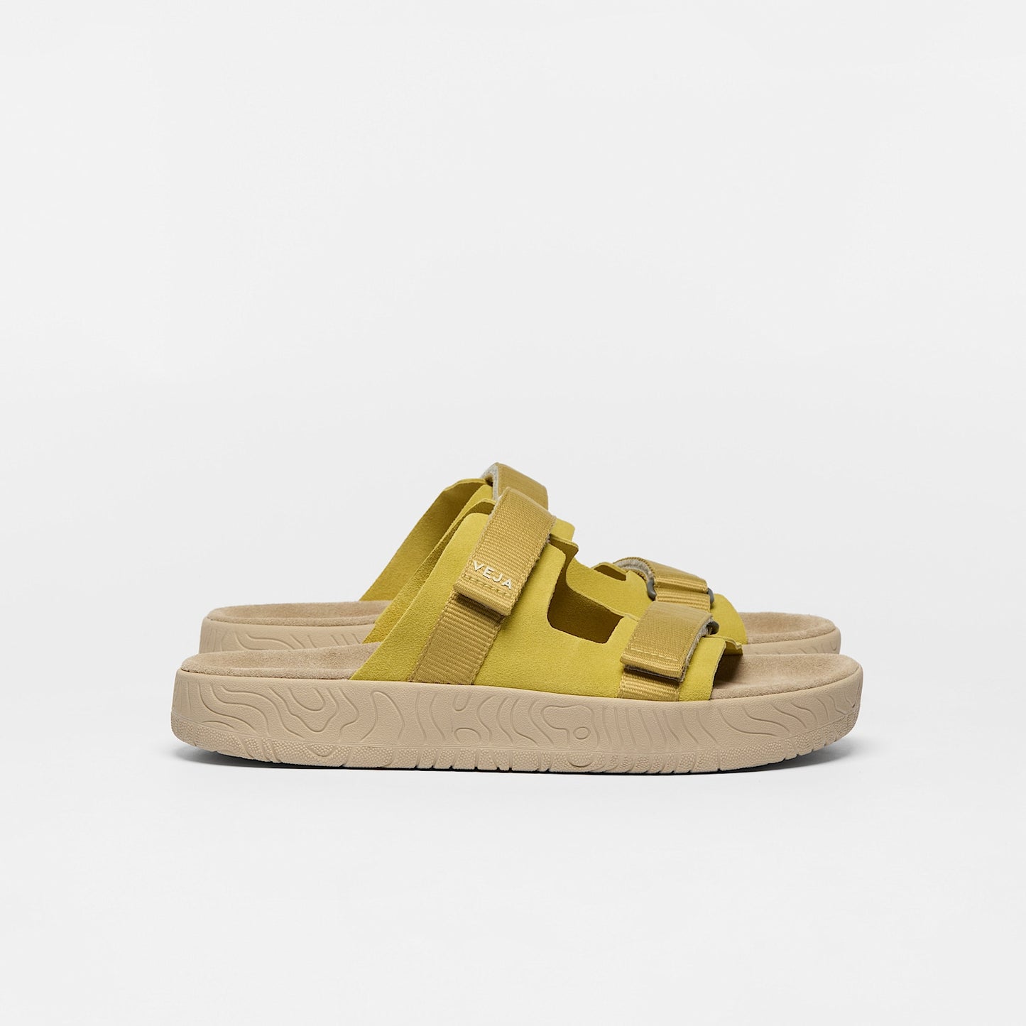 ARPOADOR SUEDE LIQUOR OCRE - VEJA NEAR ME