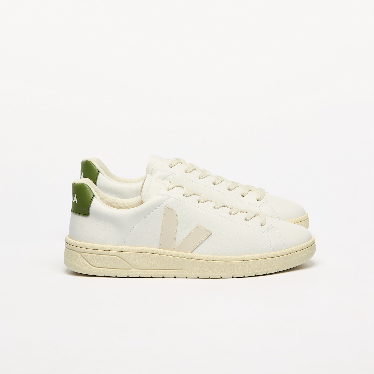 URCA CWL WHITE PIERRE KIWI - VEJA ON SALE