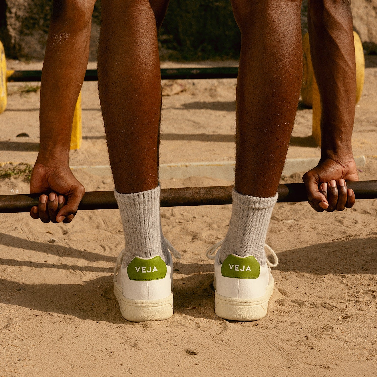 URCA CWL WHITE PIERRE KIWI - VEJA ON SALE