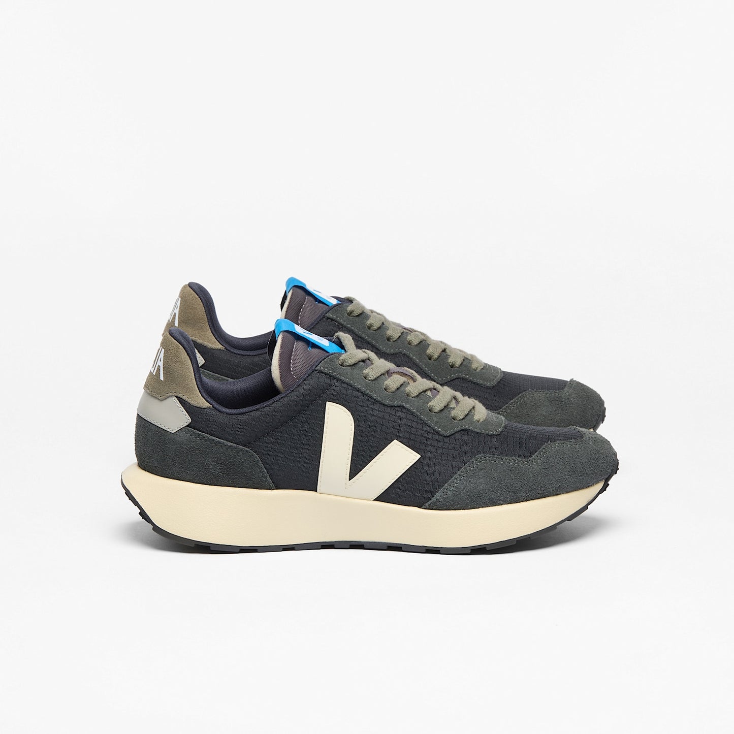 PAULISTANA RIPSTOP BLACK PIERRE - VEJA ON SALE