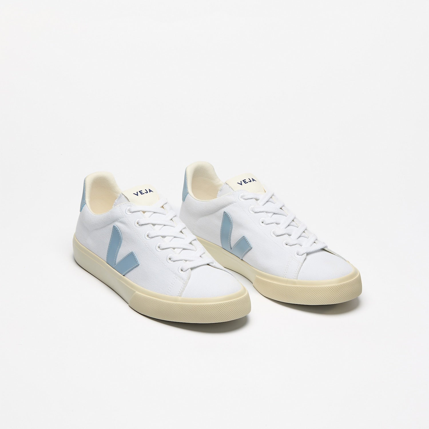 CAMPO CANVAS WHITE STEEL - VEJA ONLINE