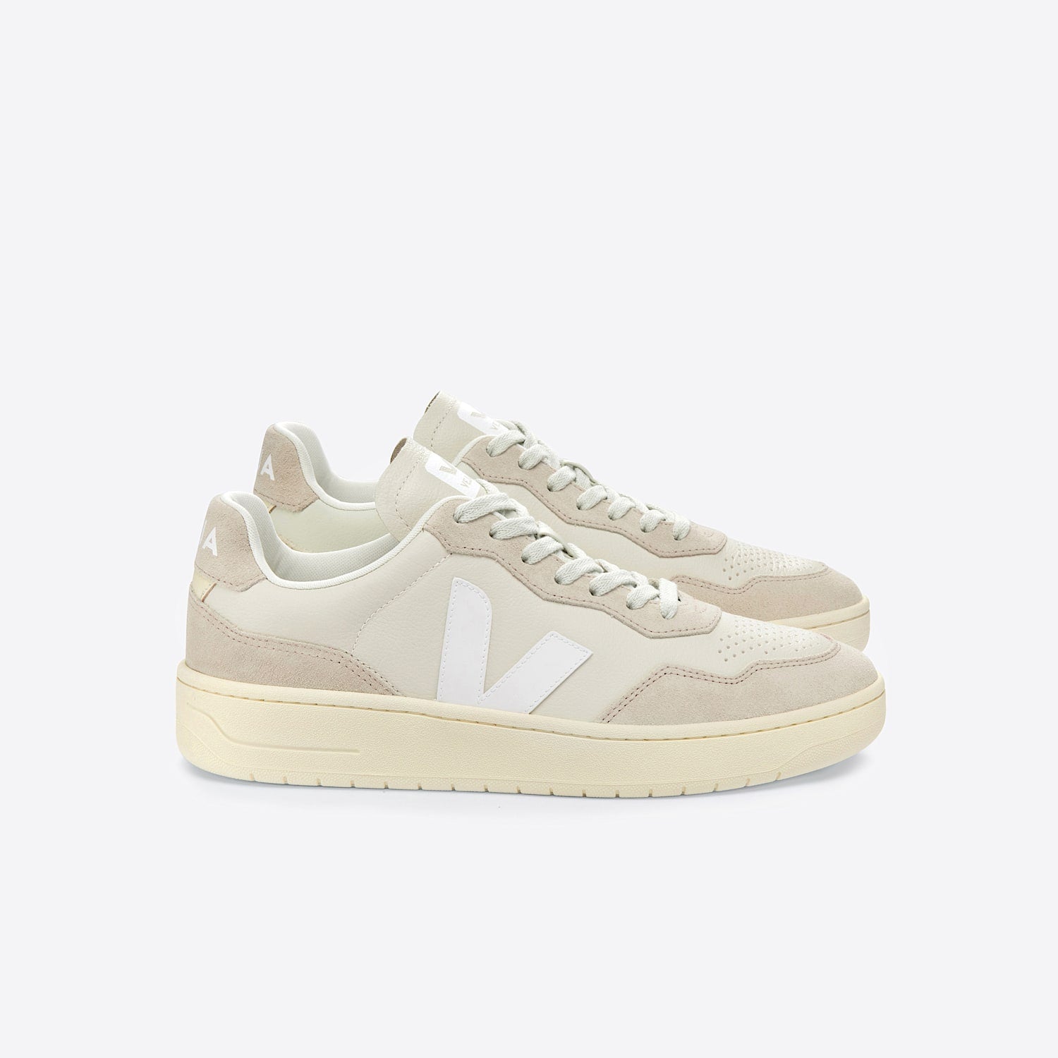 V-90 LEATHER PIERRE WHITE - VEJA ON SALE