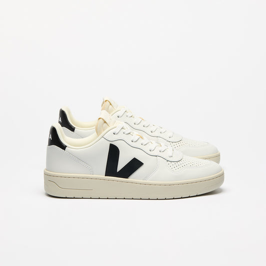 V-10 LEATHER WHITE BLACK - VEJA ONLINE