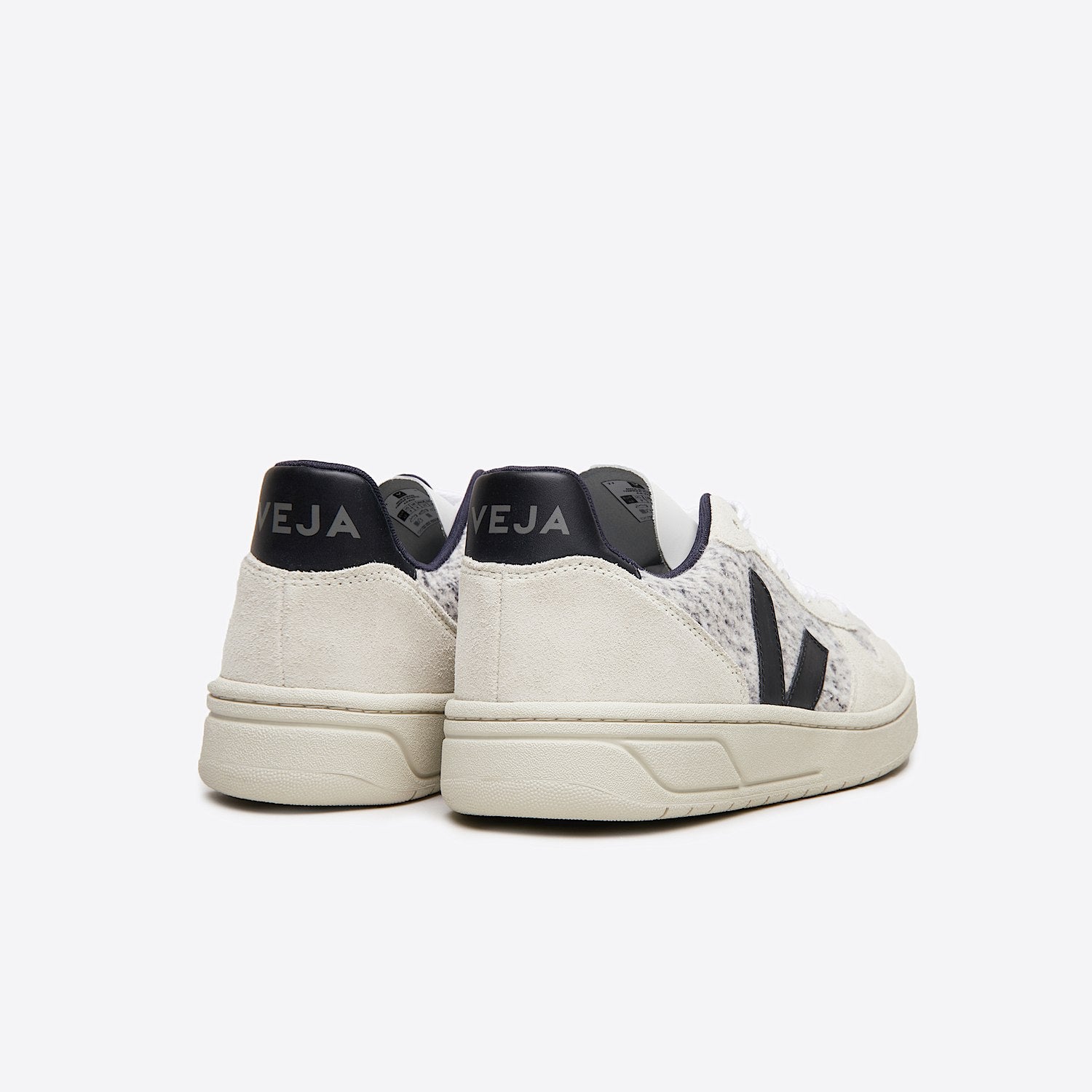 V-10 FLANNEL SNOW BLACK - VEJA SALE