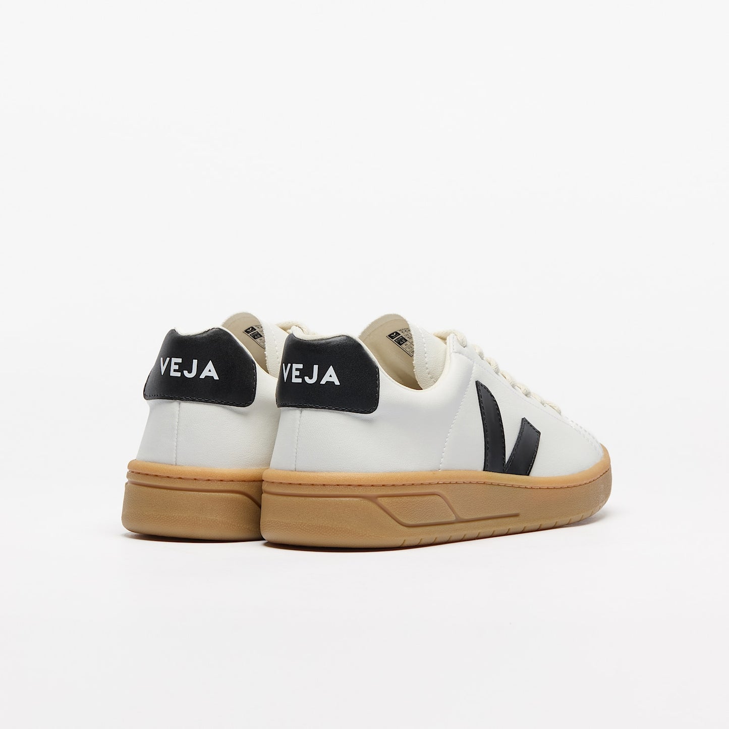 URCA CWL WHITE BLACK NATURAL - VEJA FOR SALE