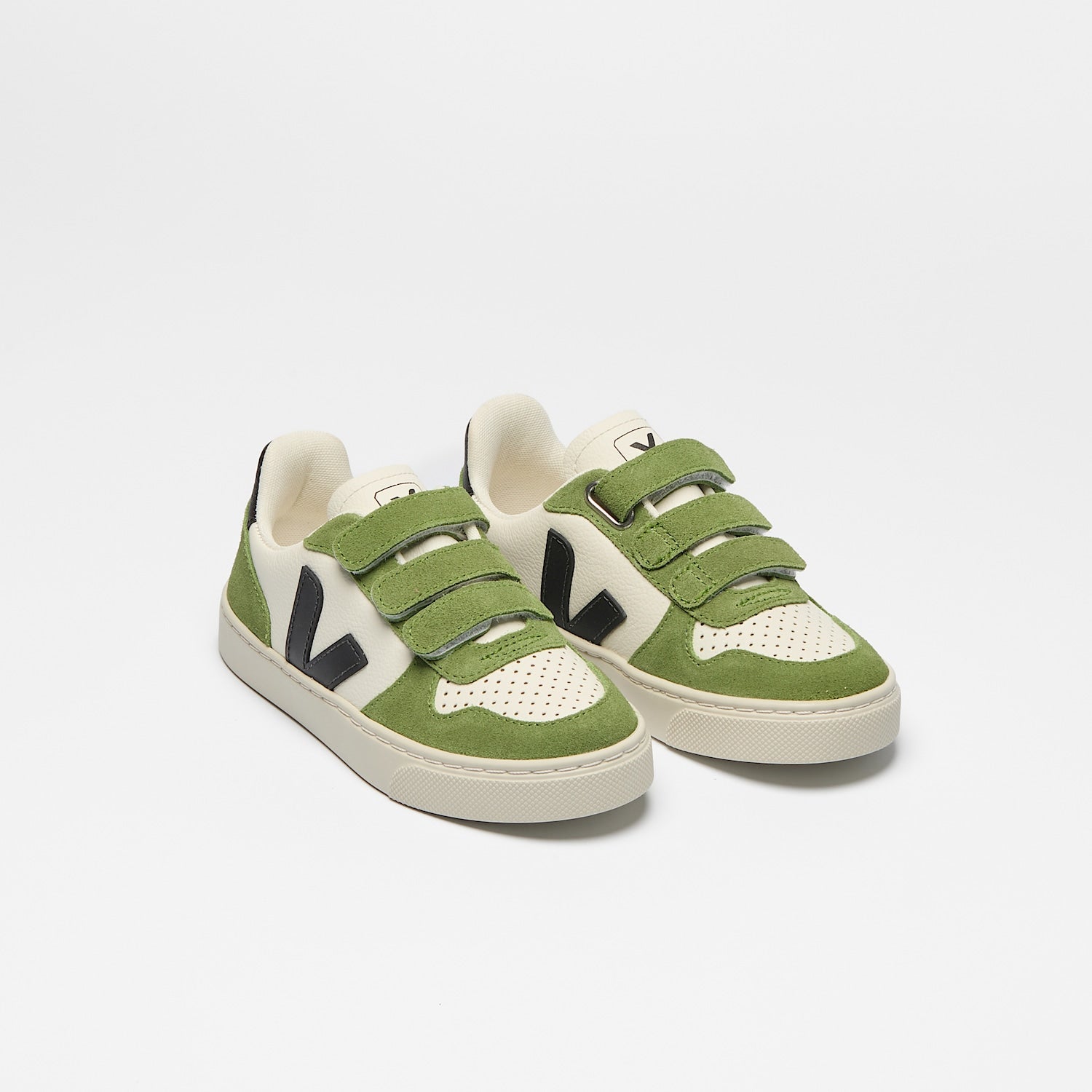 V-10 LEATHER PURE BLACK KIWI - VEJA FOR SALE