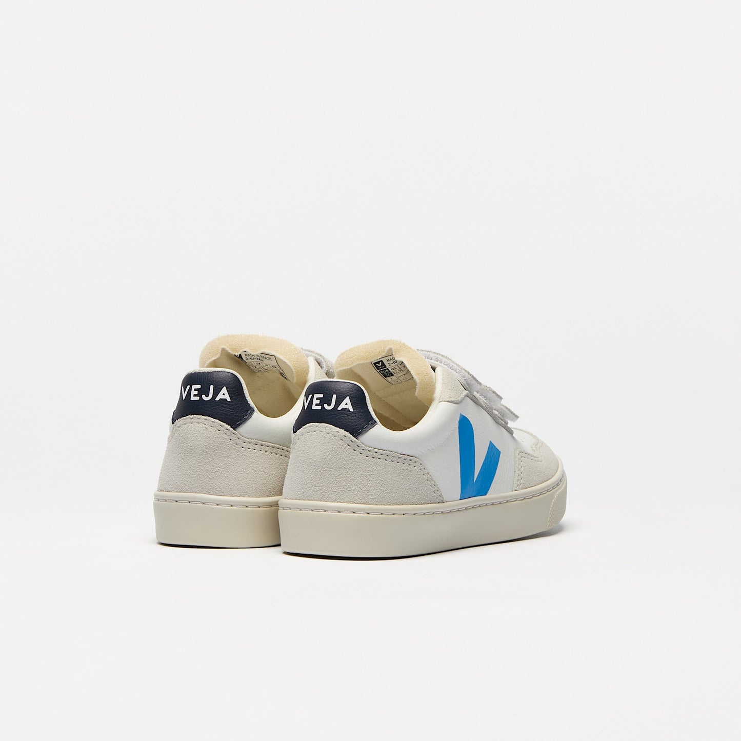 V-90 LEATHER WHITE EGEE - VEJA FOR SALE