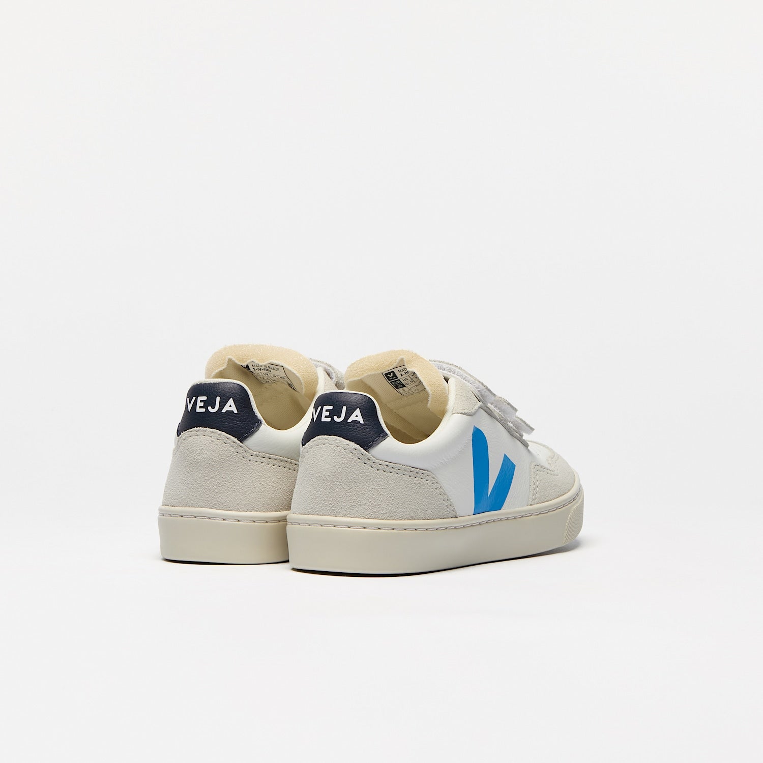 V-90 LEATHER WHITE EGEE - VEJA FOR SALE
